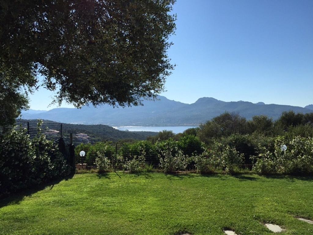 Residenza Costasmeraldina Porto Rotondo Bagian luar foto